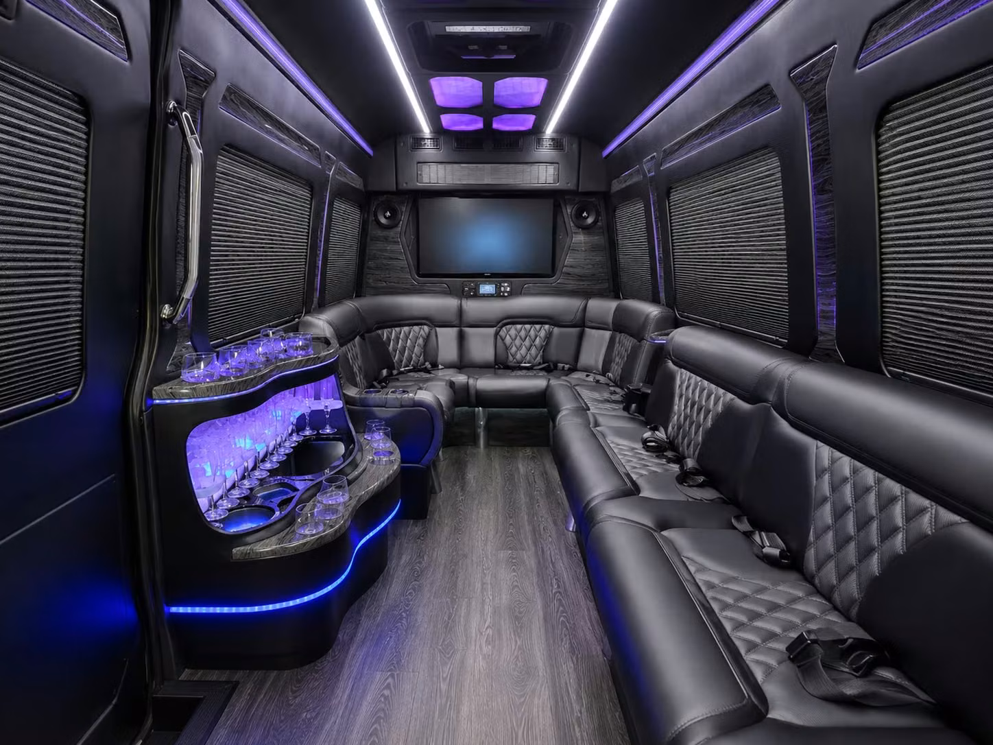 charterbusrentalyakimawa com is the go to choice for school and university group transportation from yakima