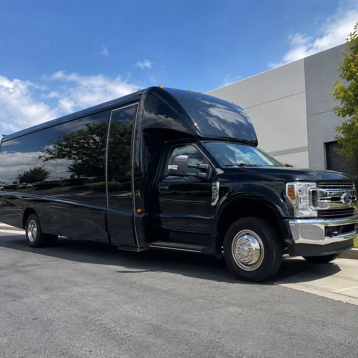 yakima long distance bus rentals