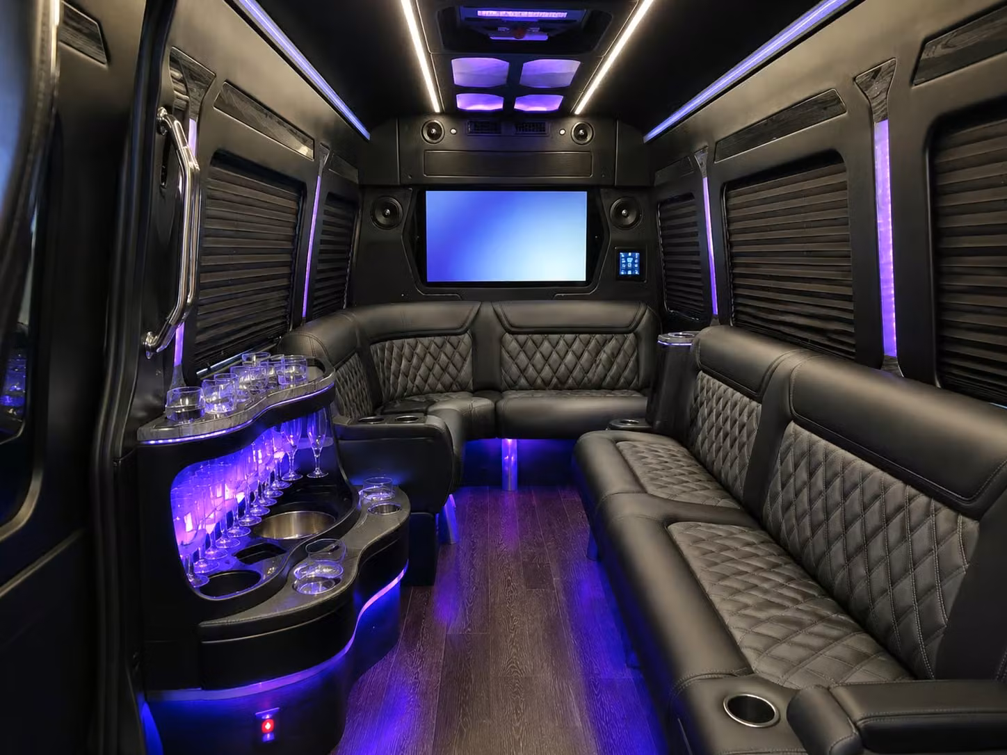 yakima sporting event school field trip bus rentals safe reliable ready to roll